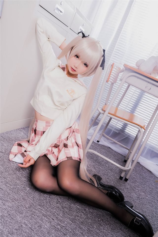 萌萌的美女  [21P]
