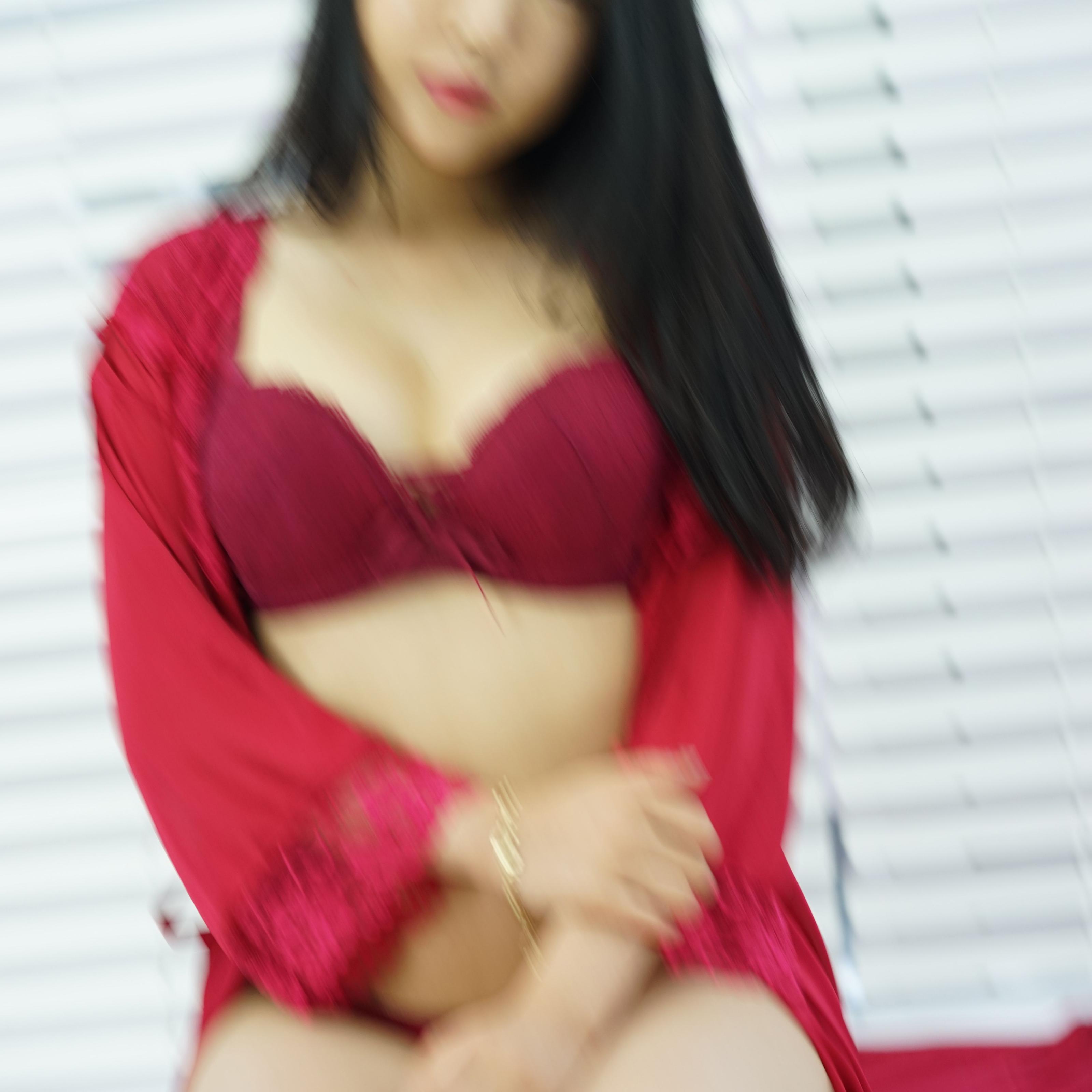 红色内衣妹子真的是骚啊[30P]