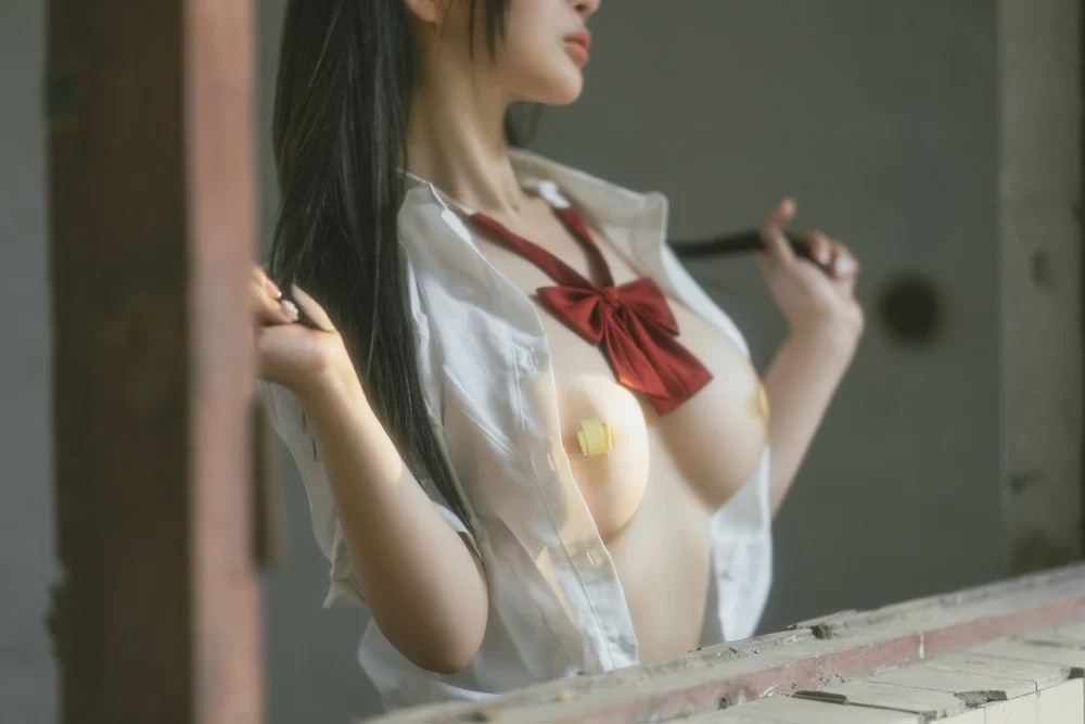 学生装扮的美女 [30P]