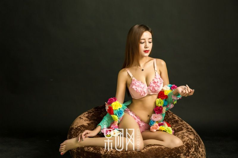 温柔少女性感写真