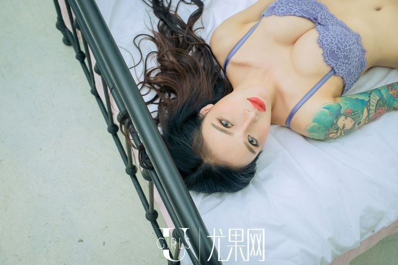 雯雯 性感写真