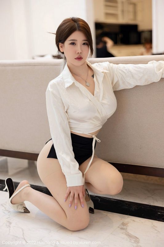 小海臀Rena完整版无水印写真