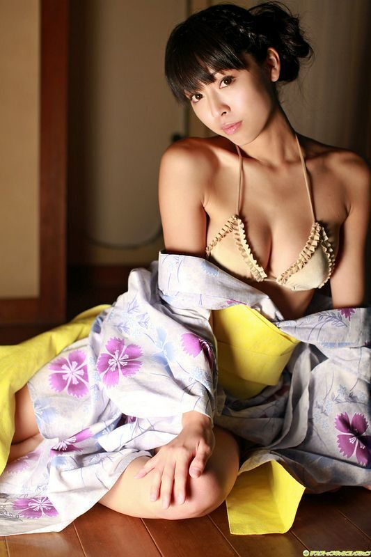 佐藤さくら色白もち肌ボディのセクシー健康美DGC高清写真图套图写真图集