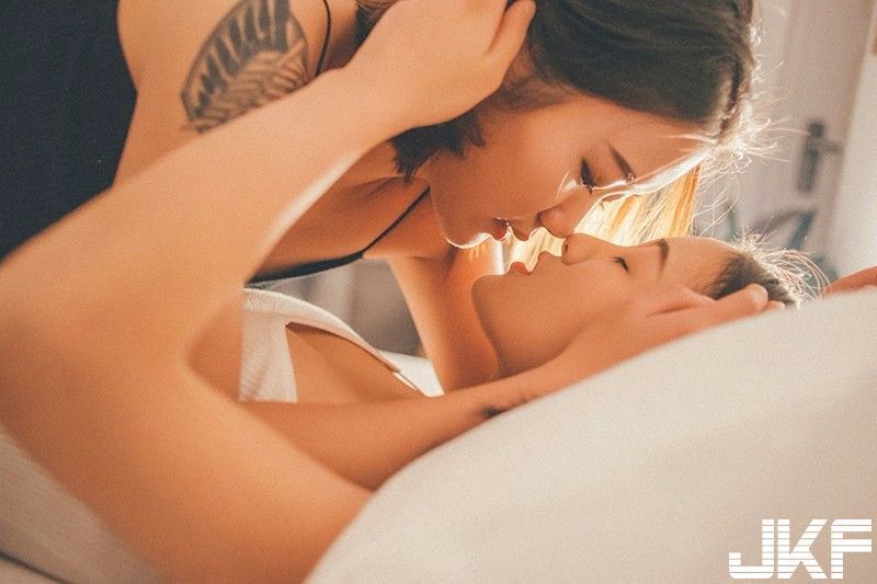 网路收集百合姐妹花的诱惑让人目不转睛