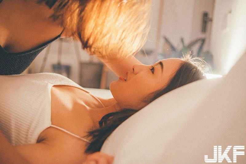 网路收集百合姐妹花的诱惑让人目不转睛