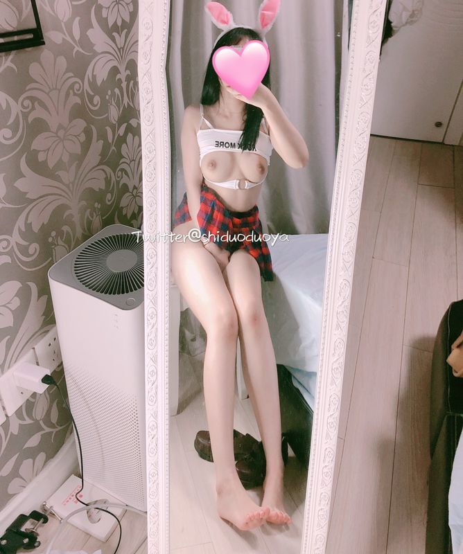 网路收集系列福利姬少女朵朵推特合集大尺度VIP福利帖