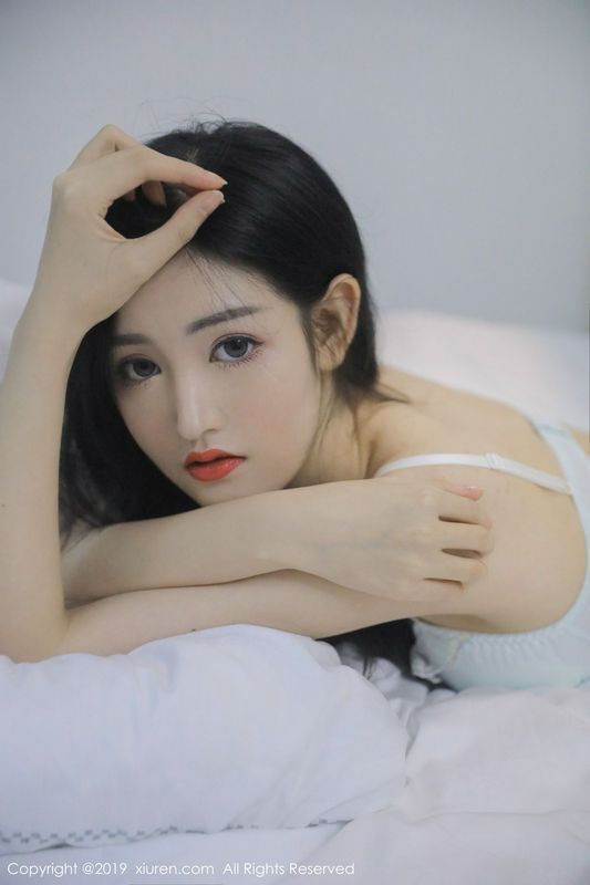 性感女神沈梦瑶朦胧唯美不失娇媚