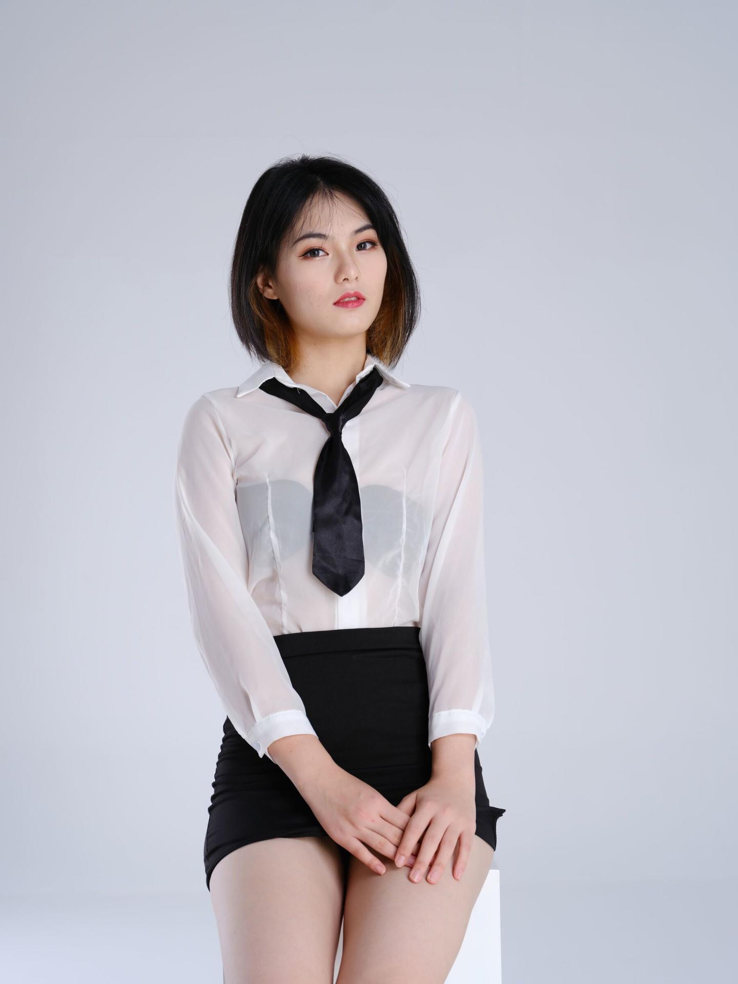 极品气质白嫩女神