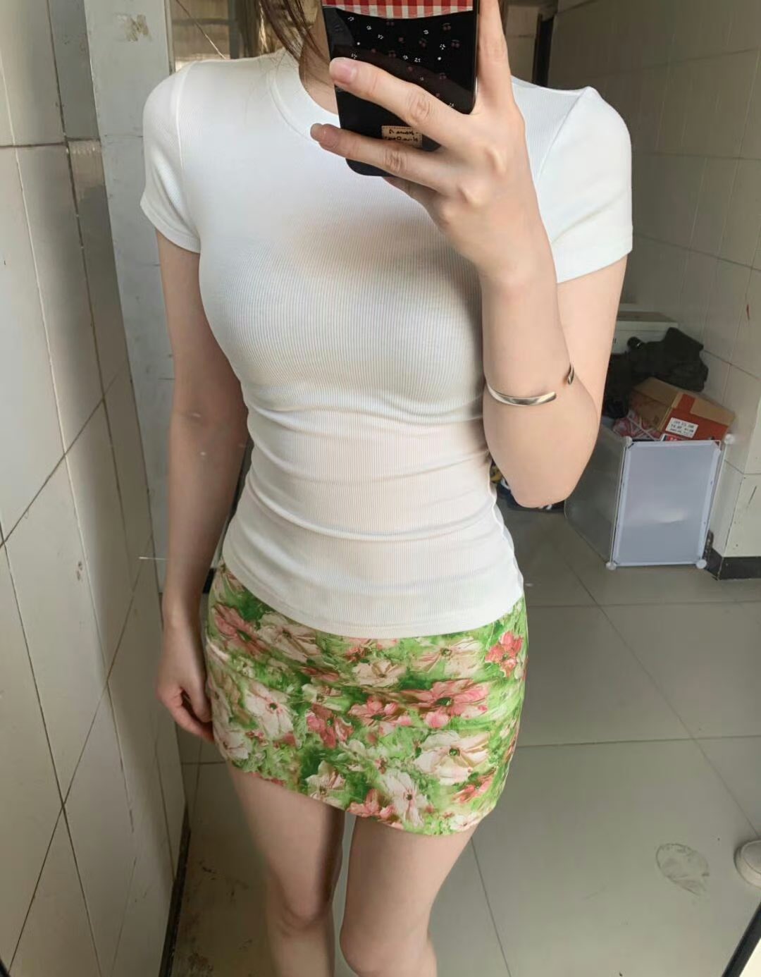万千娇媚美少妇[100P]