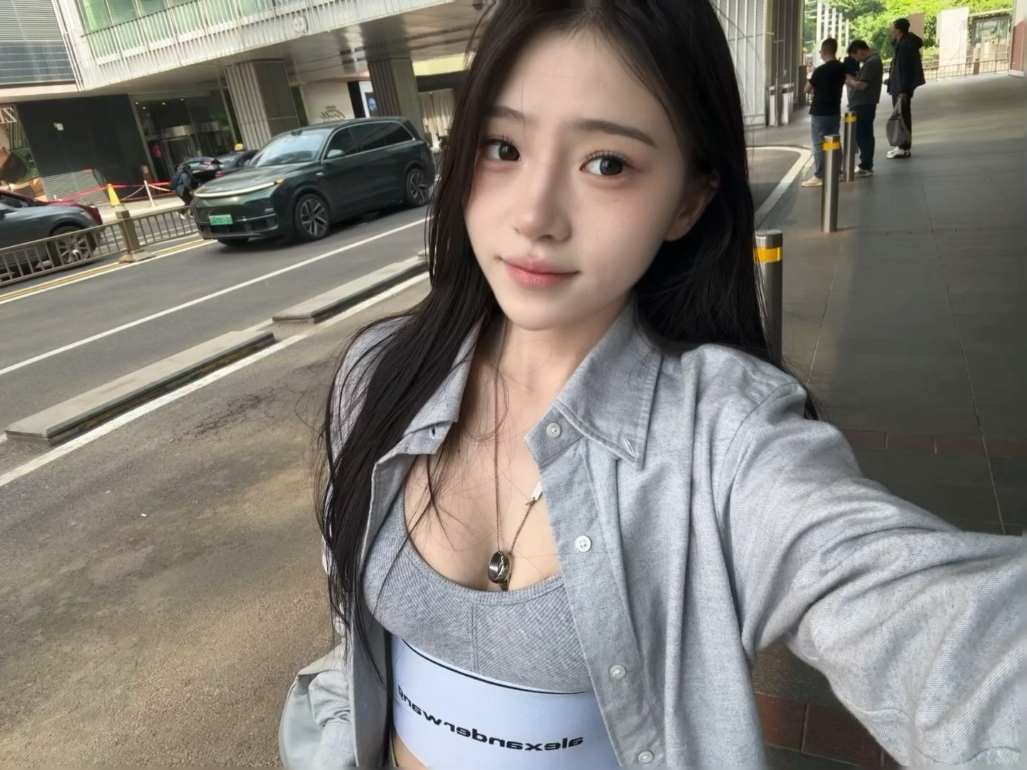 万千娇媚美少妇[100P]