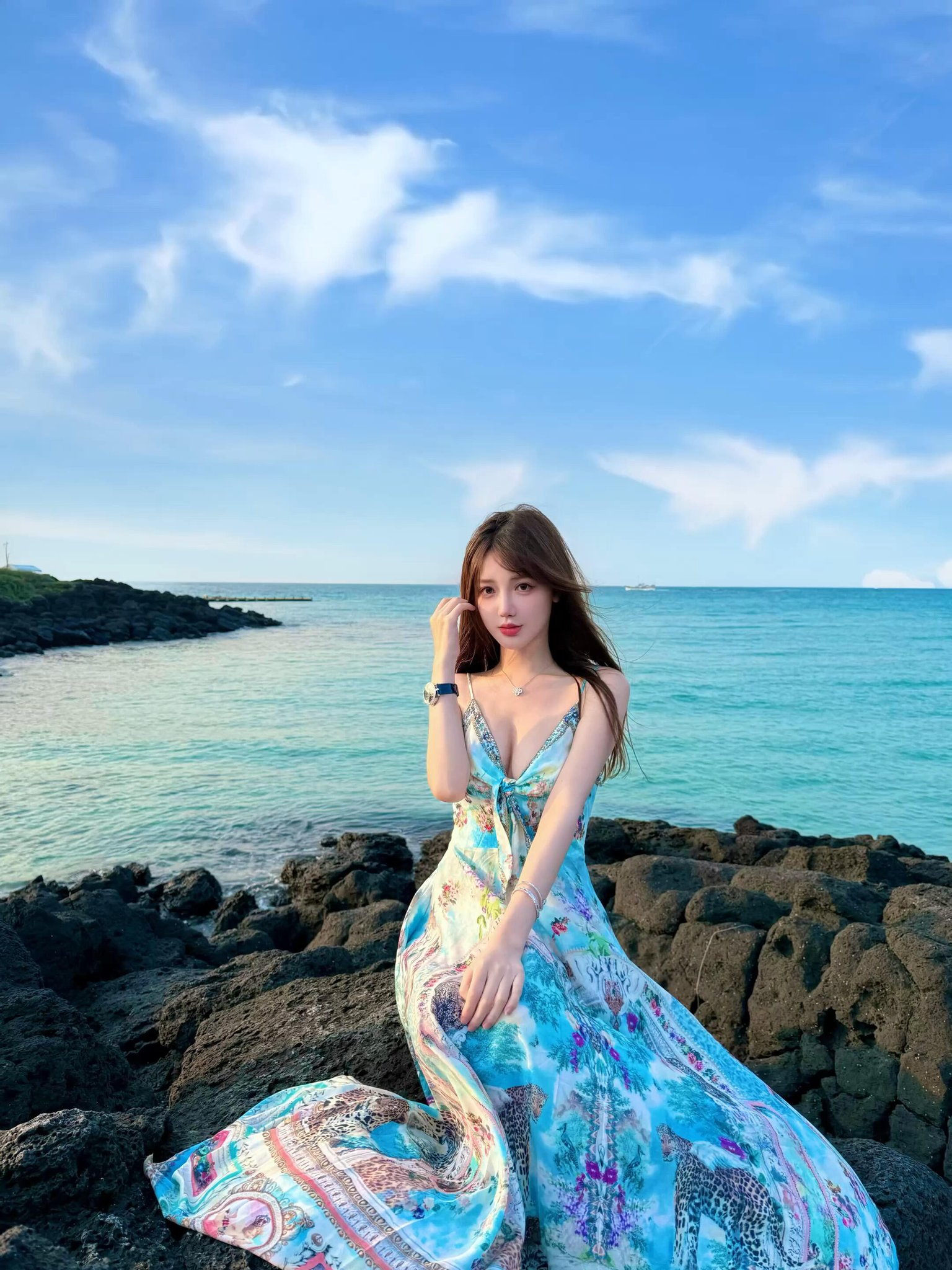 万千娇媚美少妇[100P]