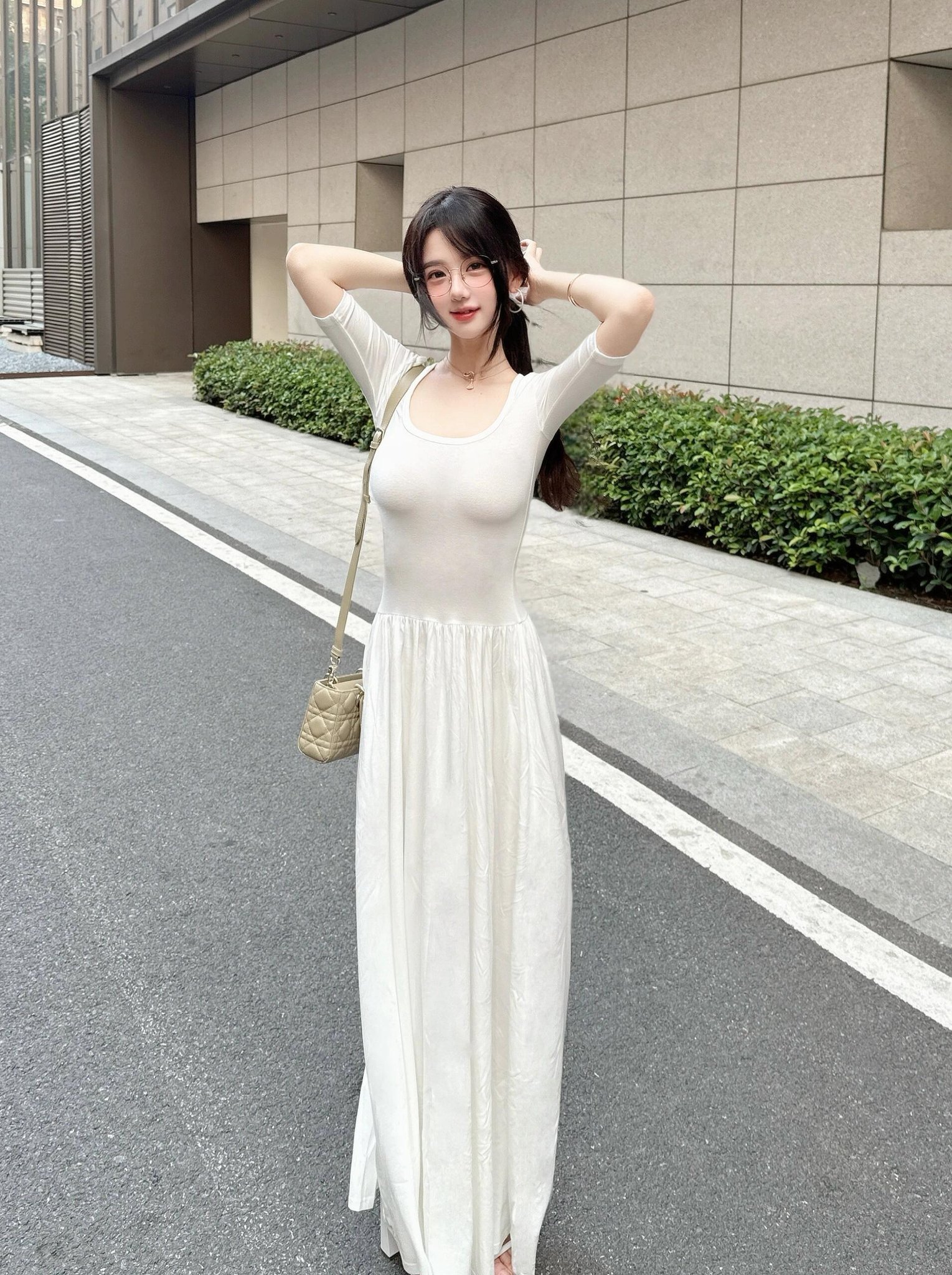 万千娇媚美少妇[100P]