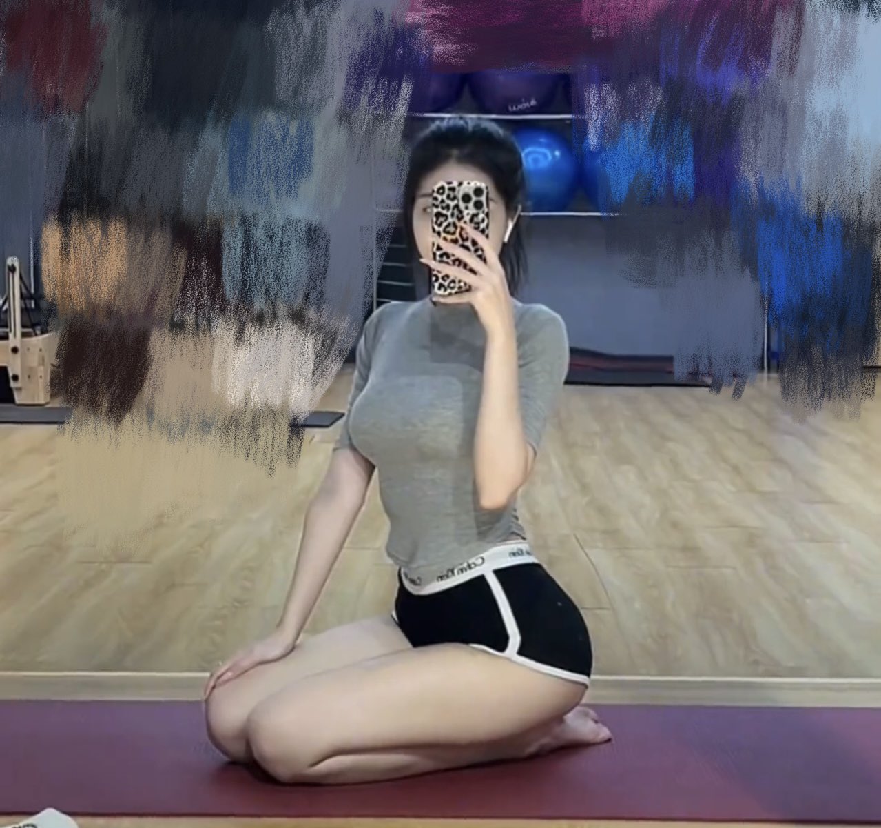 万千娇媚美少妇[100P]