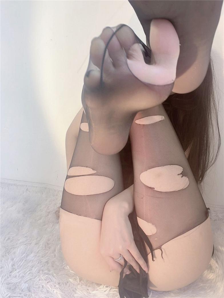 陈佩奇美丽大方性感写真