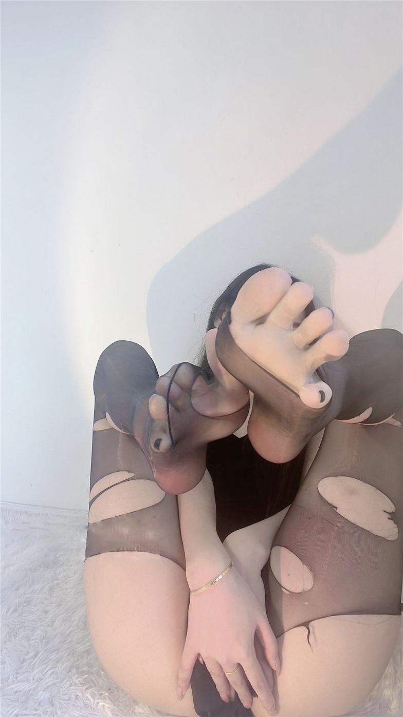 陈佩奇美丽大方性感写真