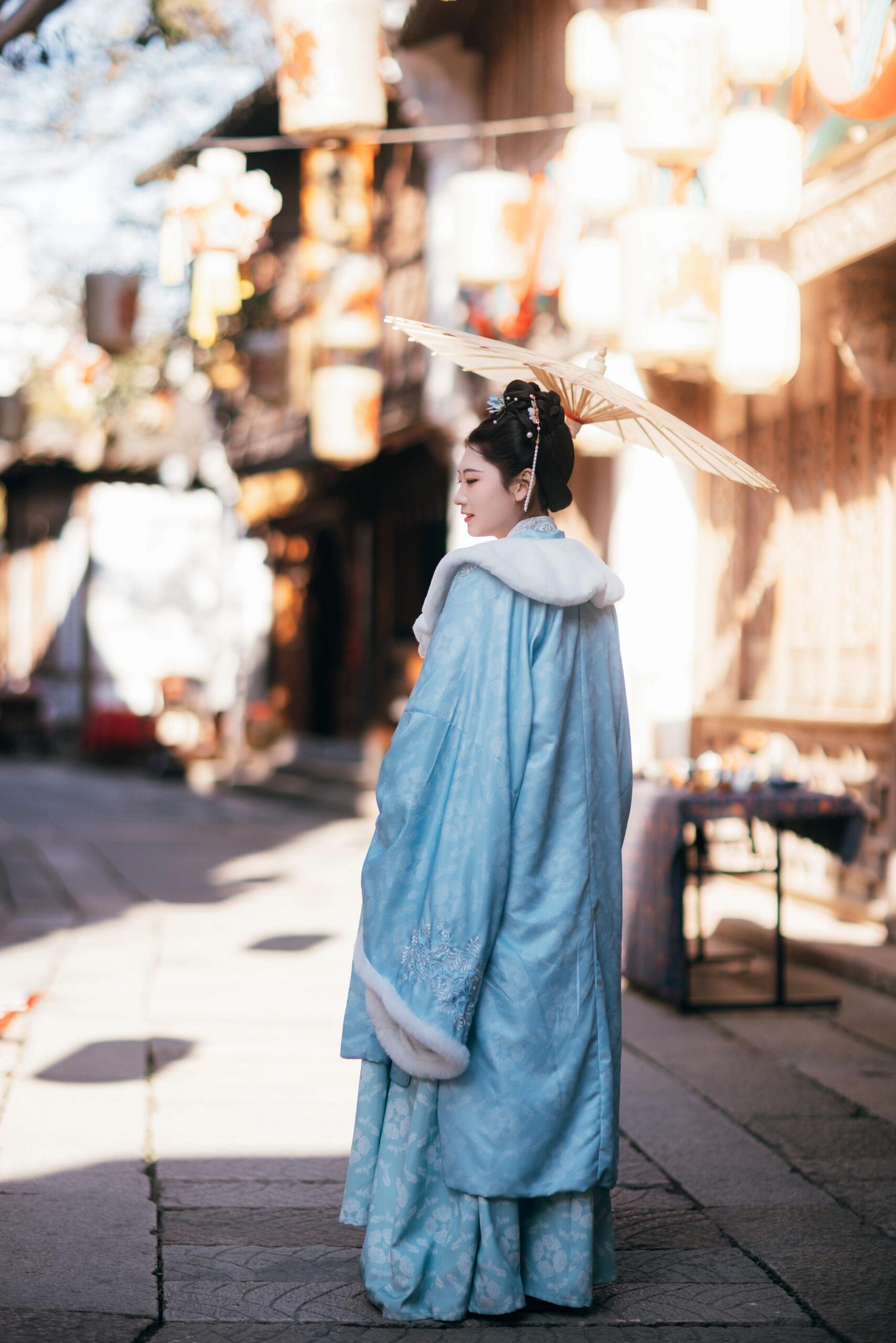 东方素女人妻的古风孕妇装