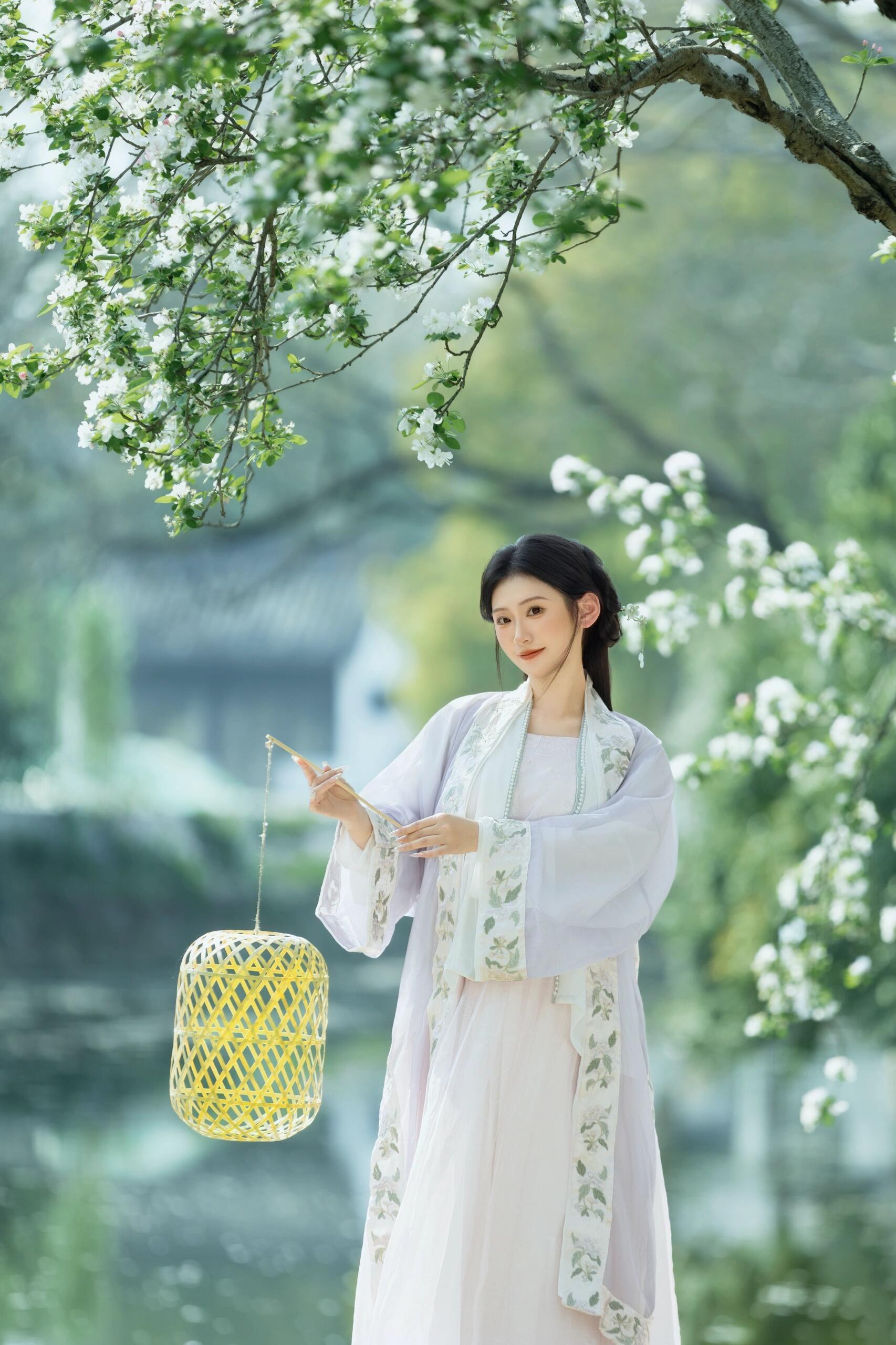 东方素女人妻的孕装