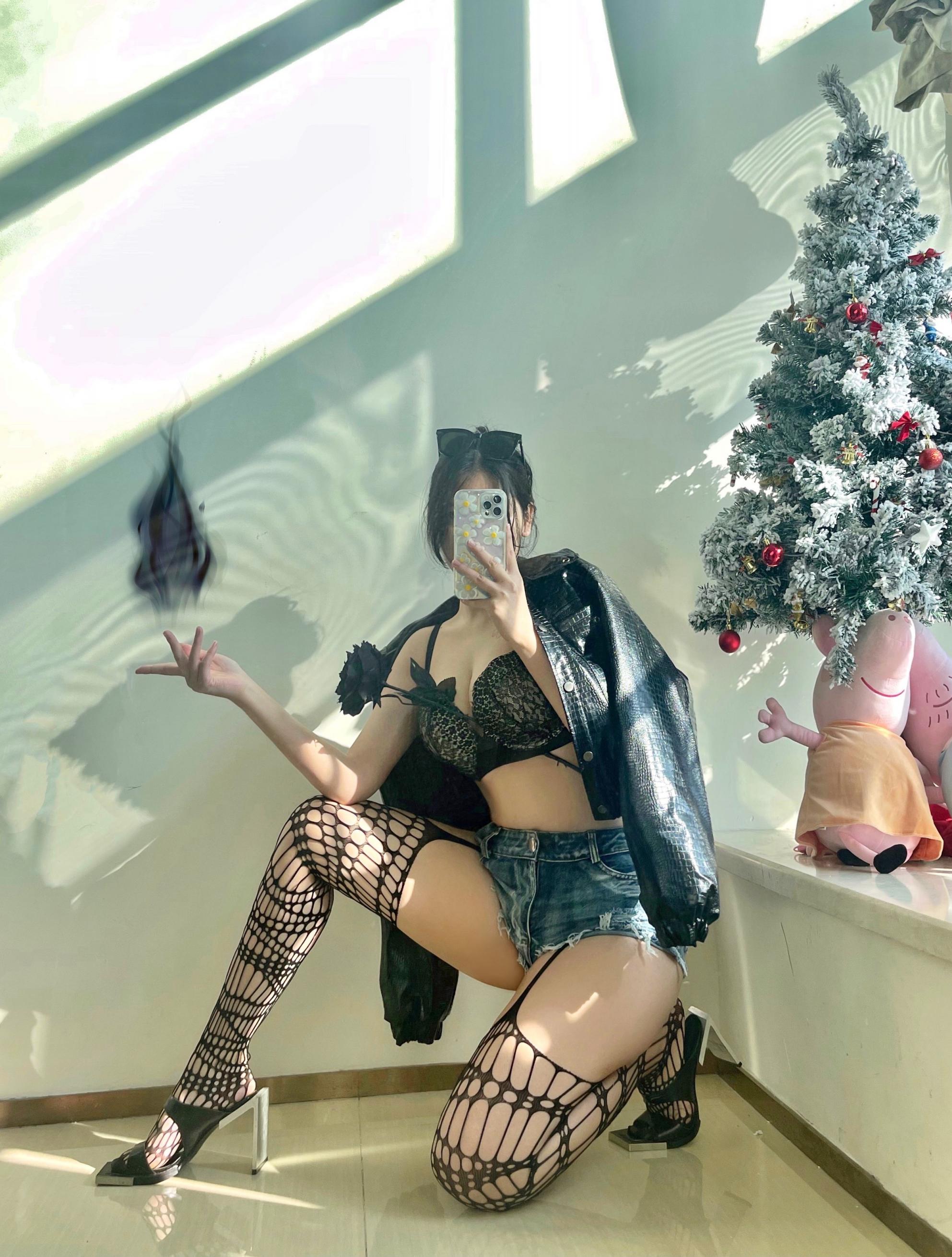 艾拉·isla诱惑迷人