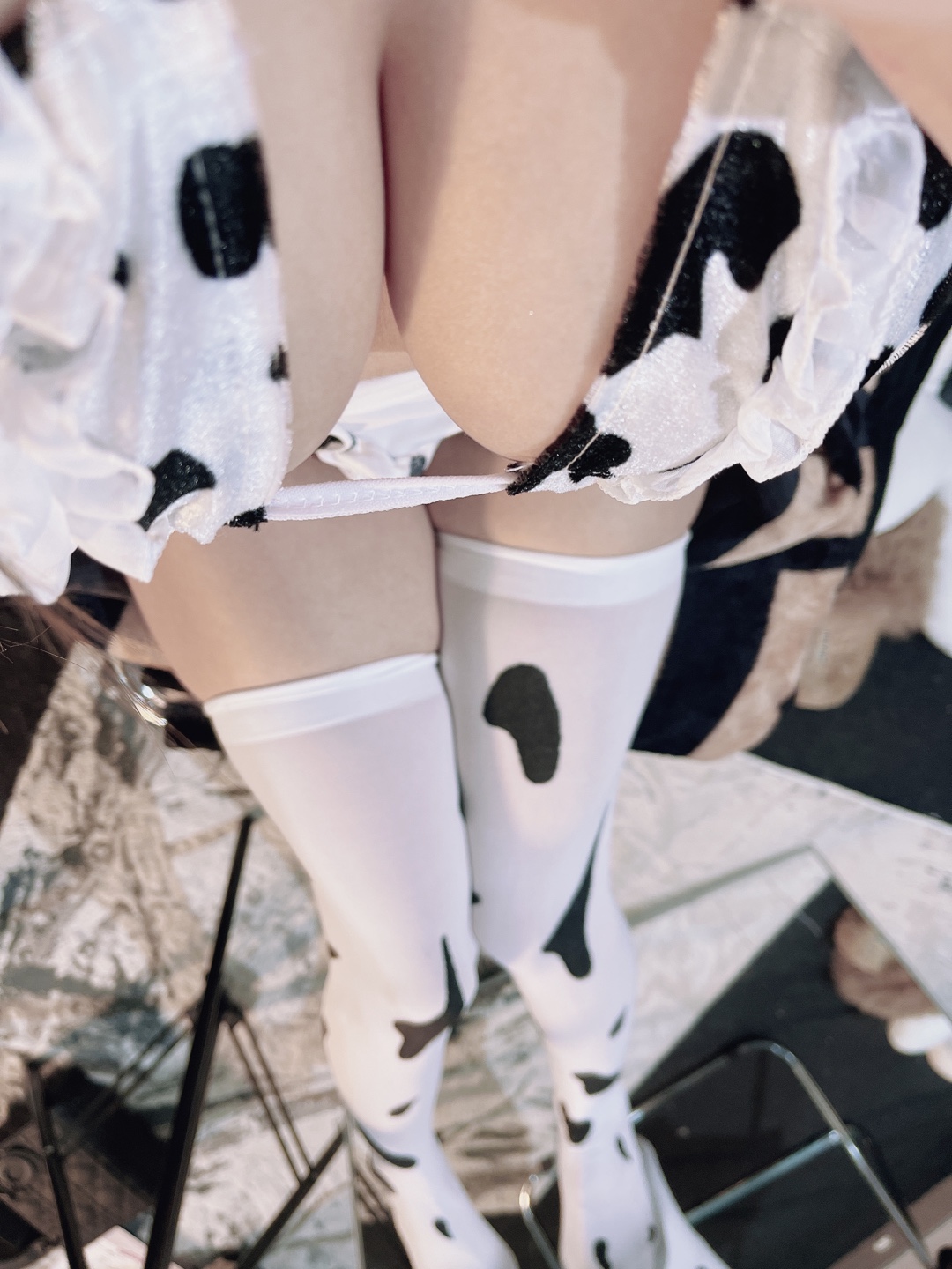兔宝妮翘臀杨柳腰风情写真