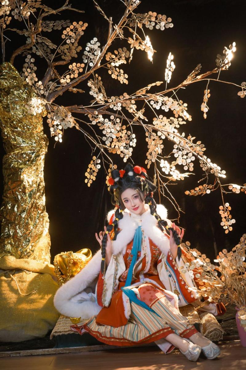 极品古装美乳少女