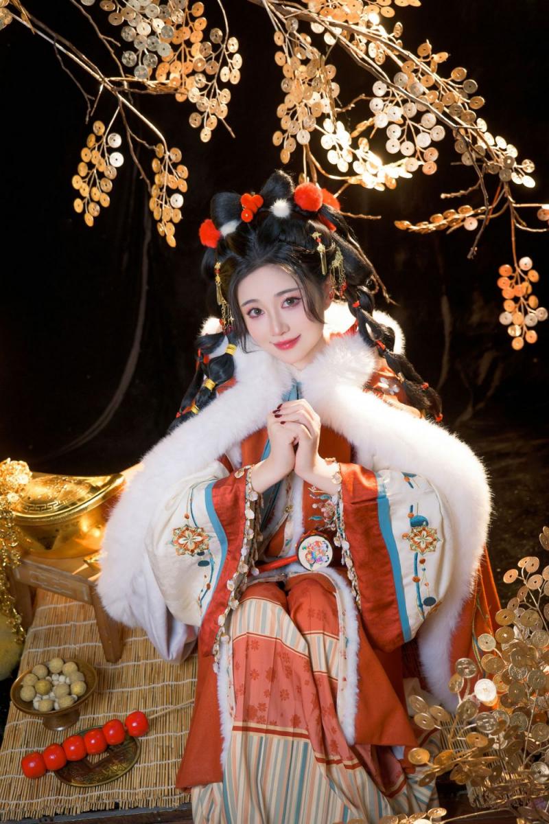 极品古装美乳少女