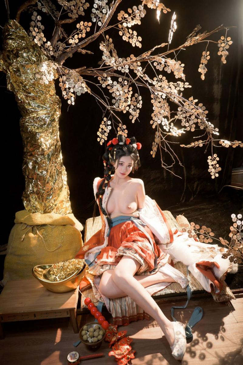 极品古装美乳少女