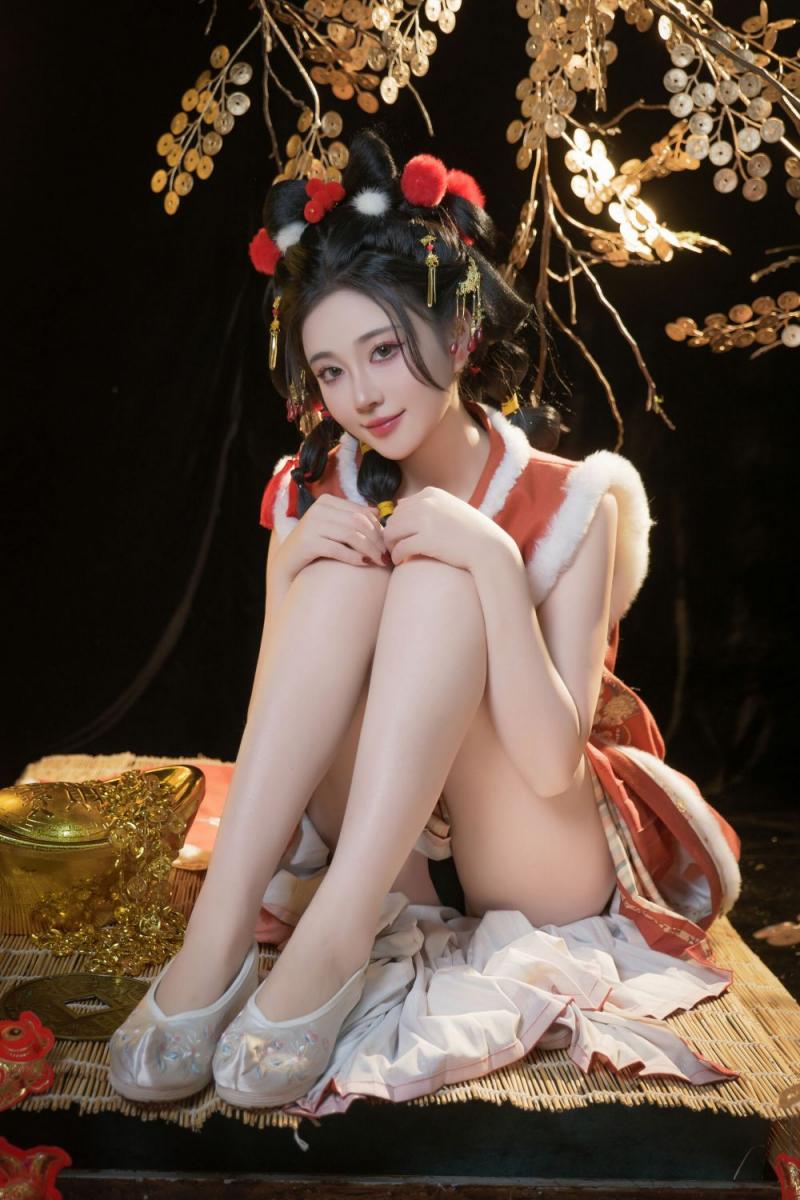 极品古装美乳少女