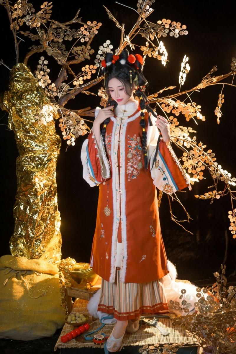极品古装美乳少女
