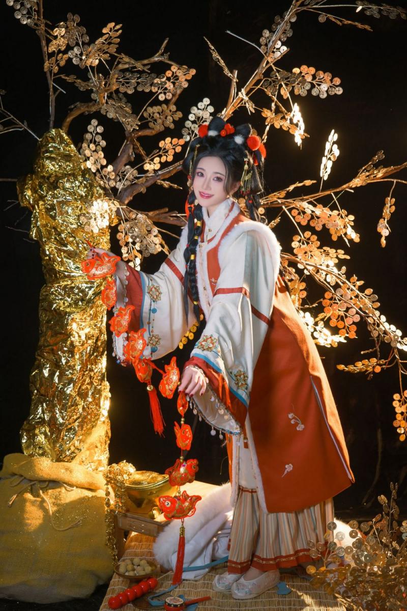 极品古装美乳少女
