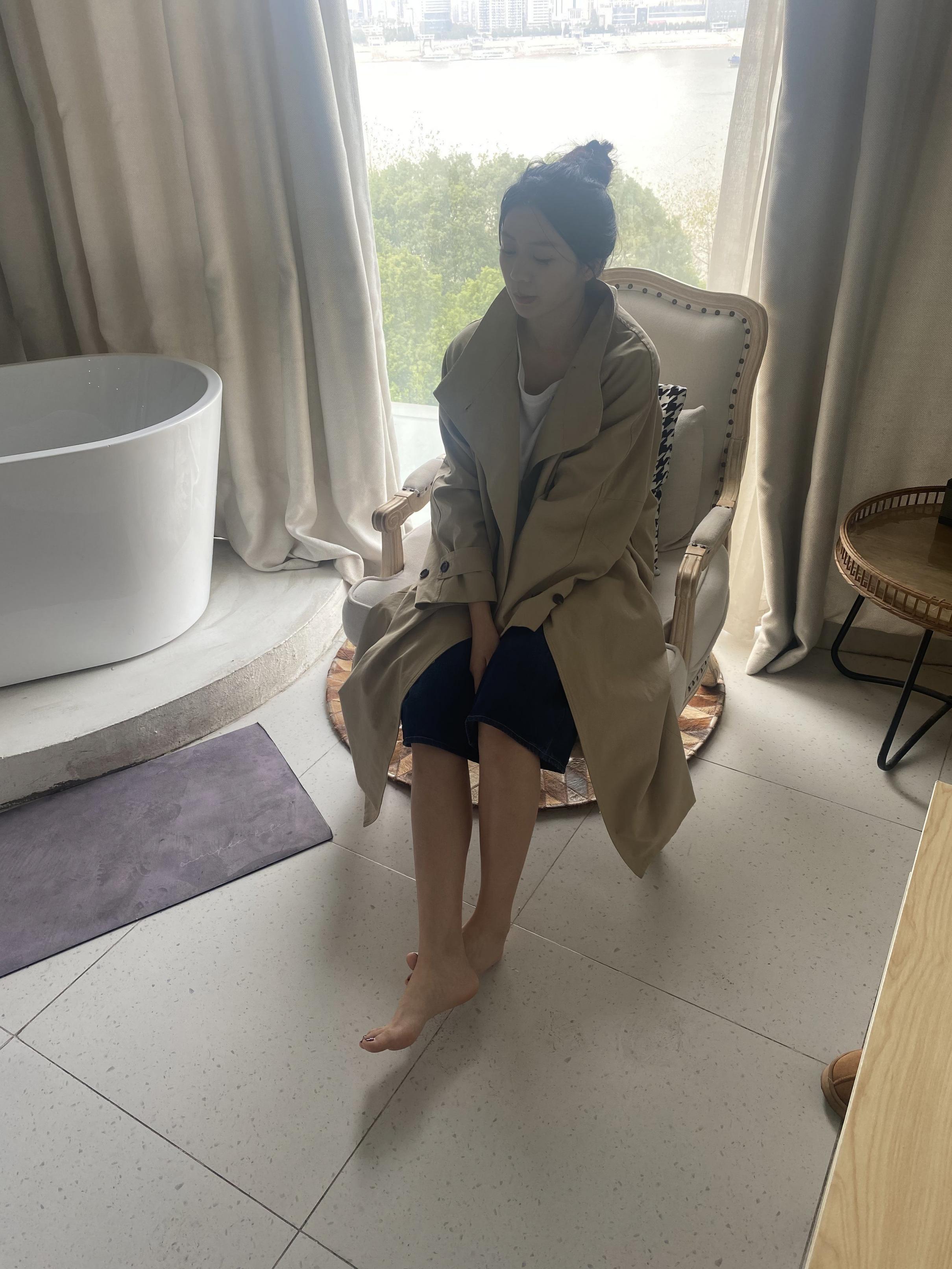 极品良家脱了衣服还挺骚