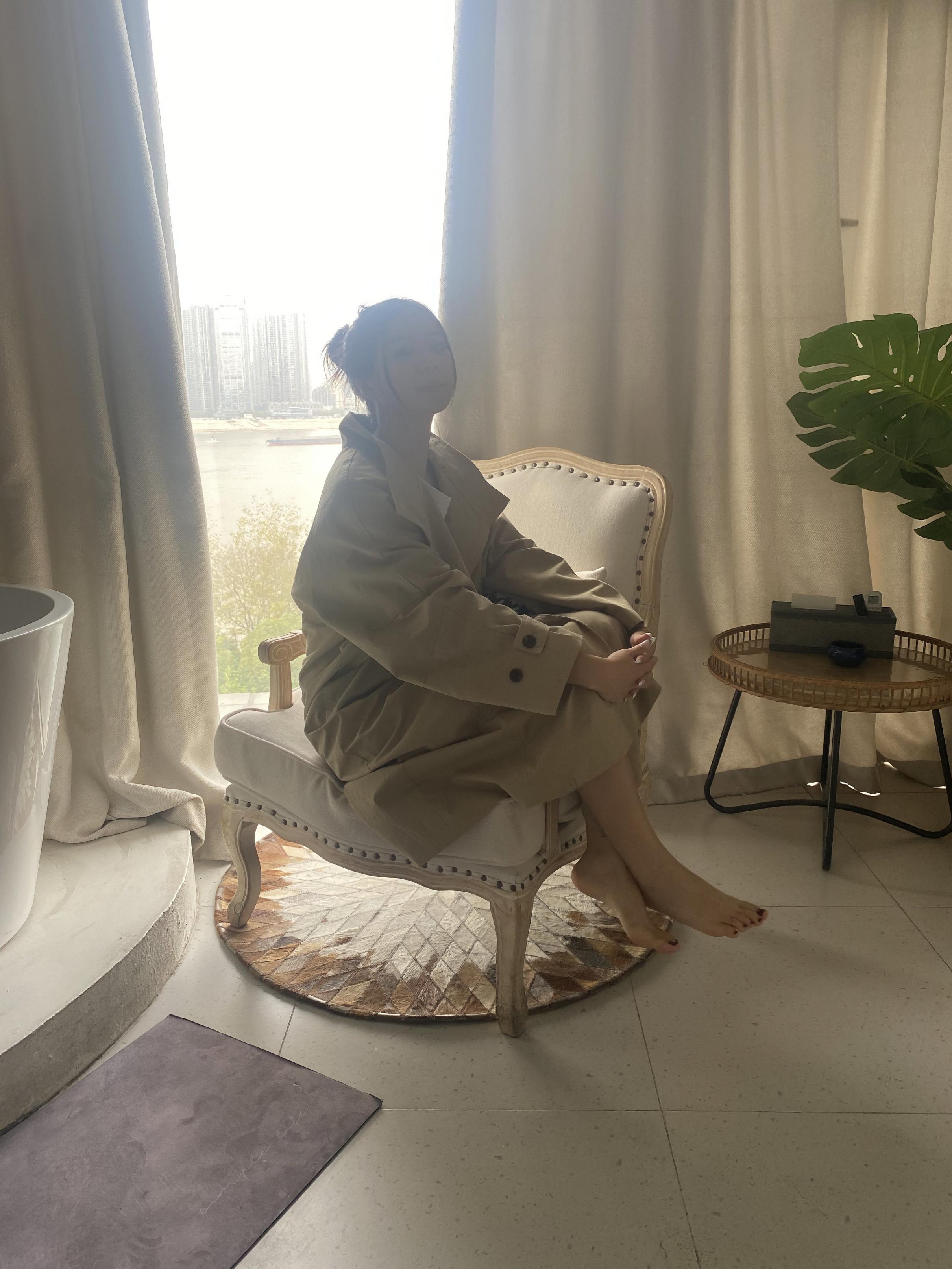 极品良家脱了衣服还挺骚