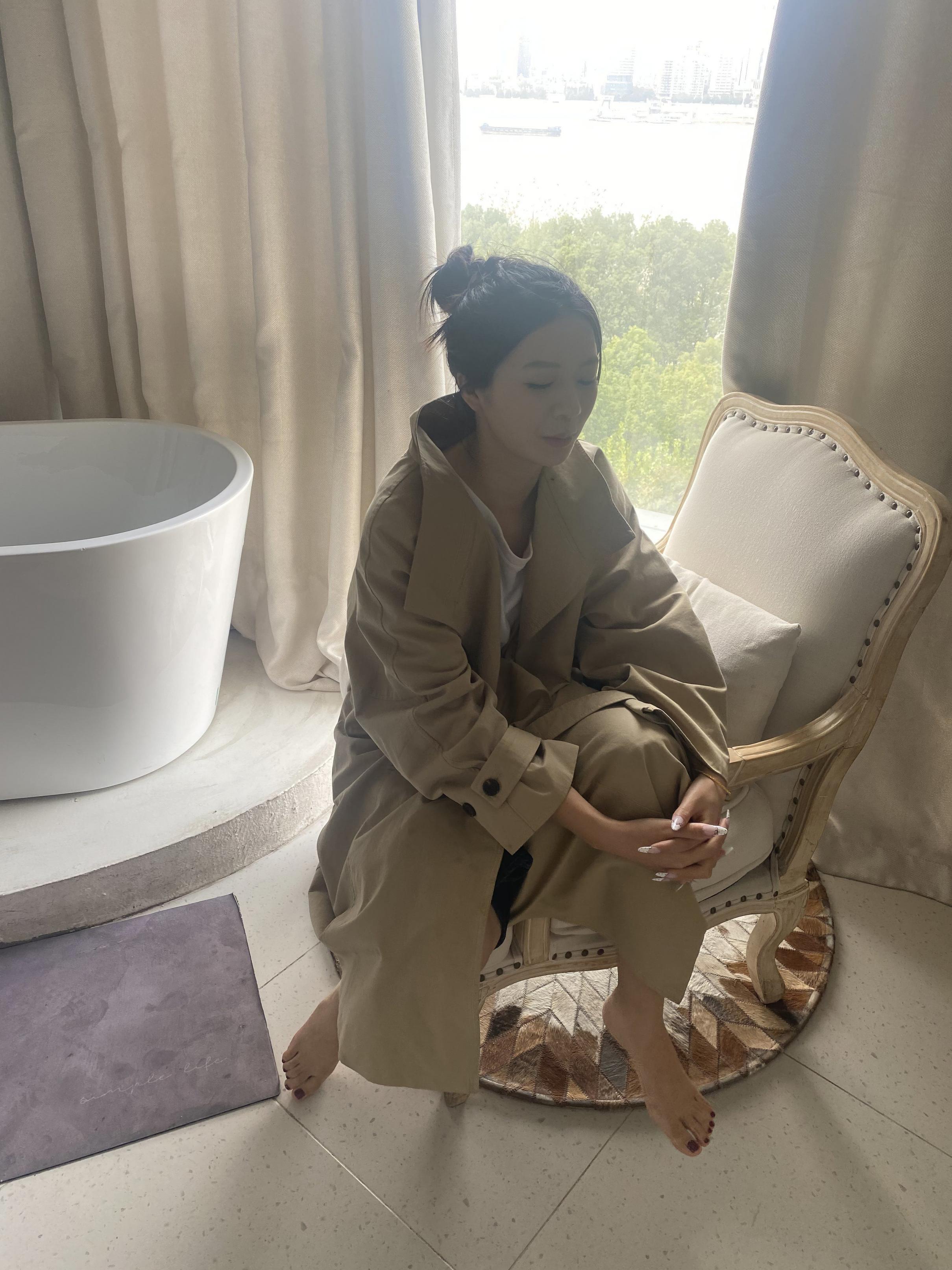 极品良家脱了衣服还挺骚