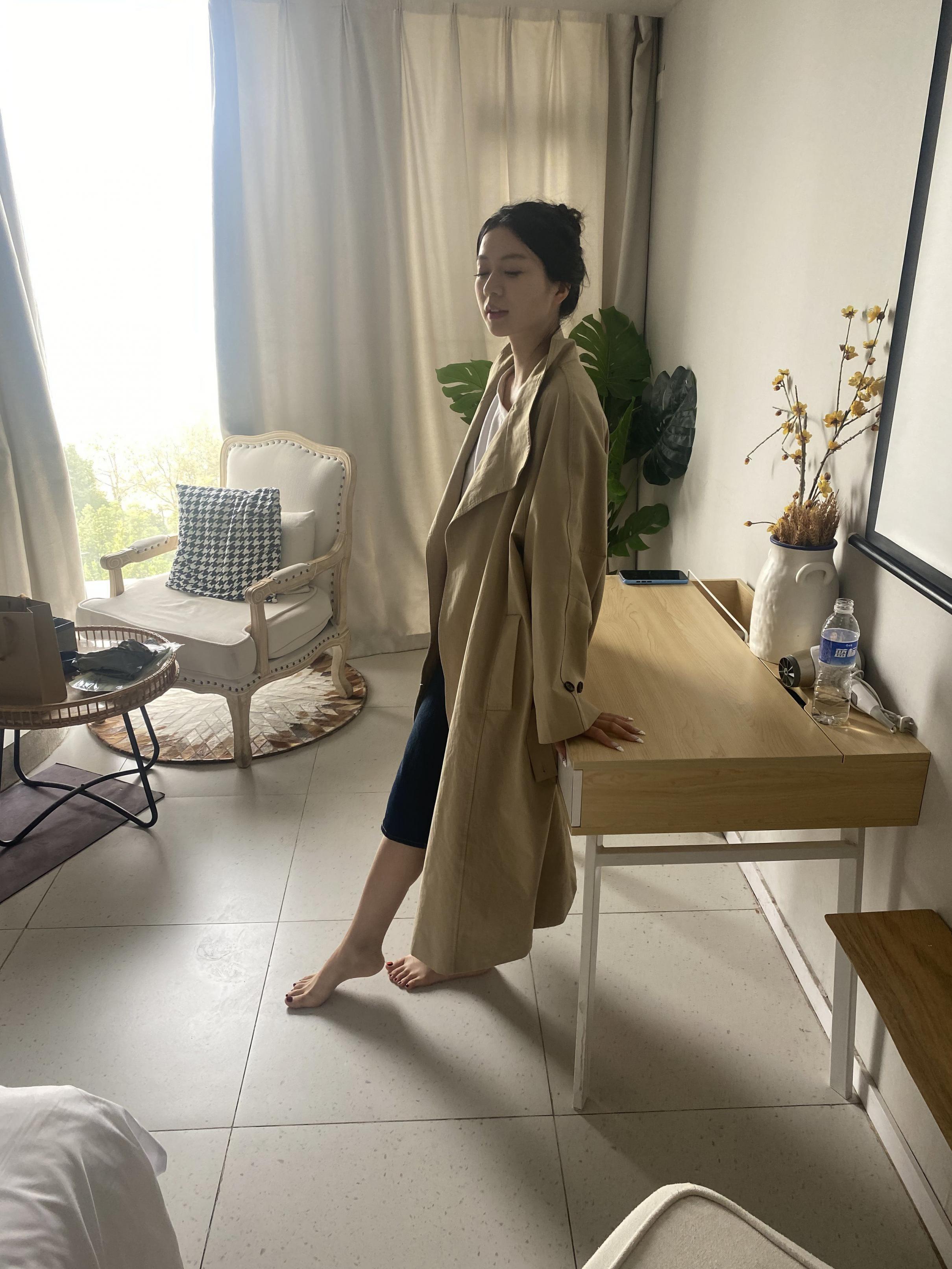 极品良家脱了衣服还挺骚