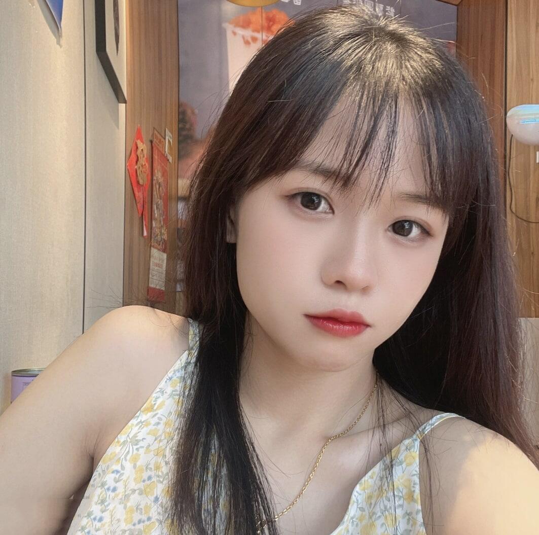 [反差女神]人前女神VS反差母狗 2025072801