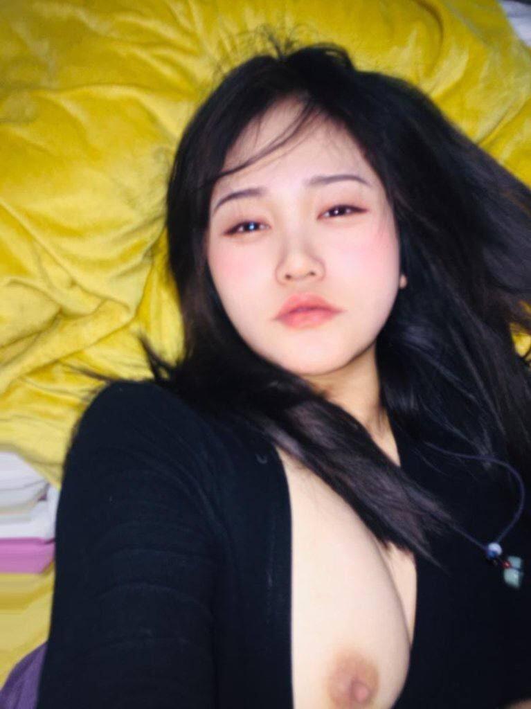 [反差女神]人前女神VS反差母狗 2025072801