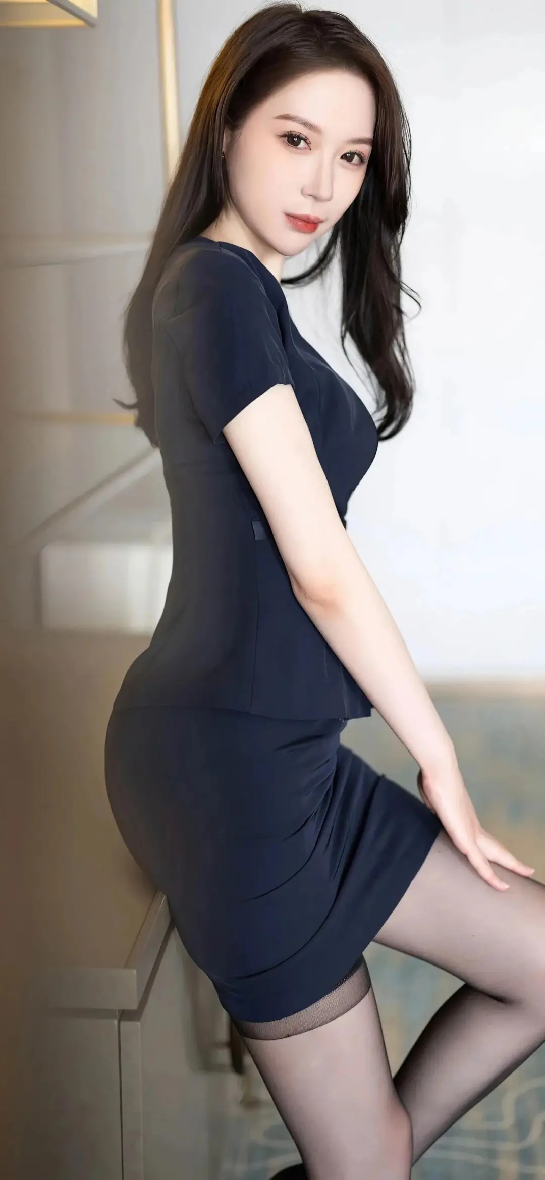 女秘书黑丝大长腿漂亮