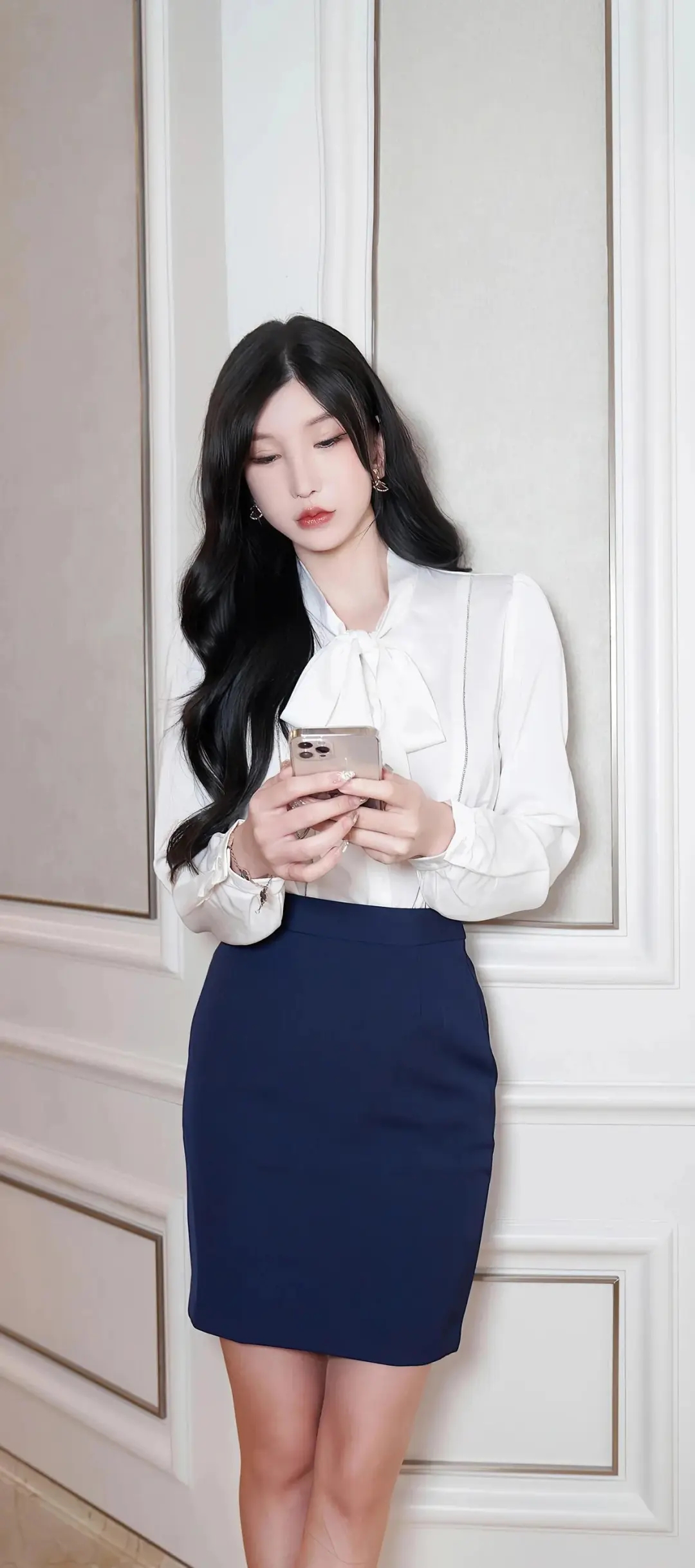 美女包臀裙，曲线真诱人