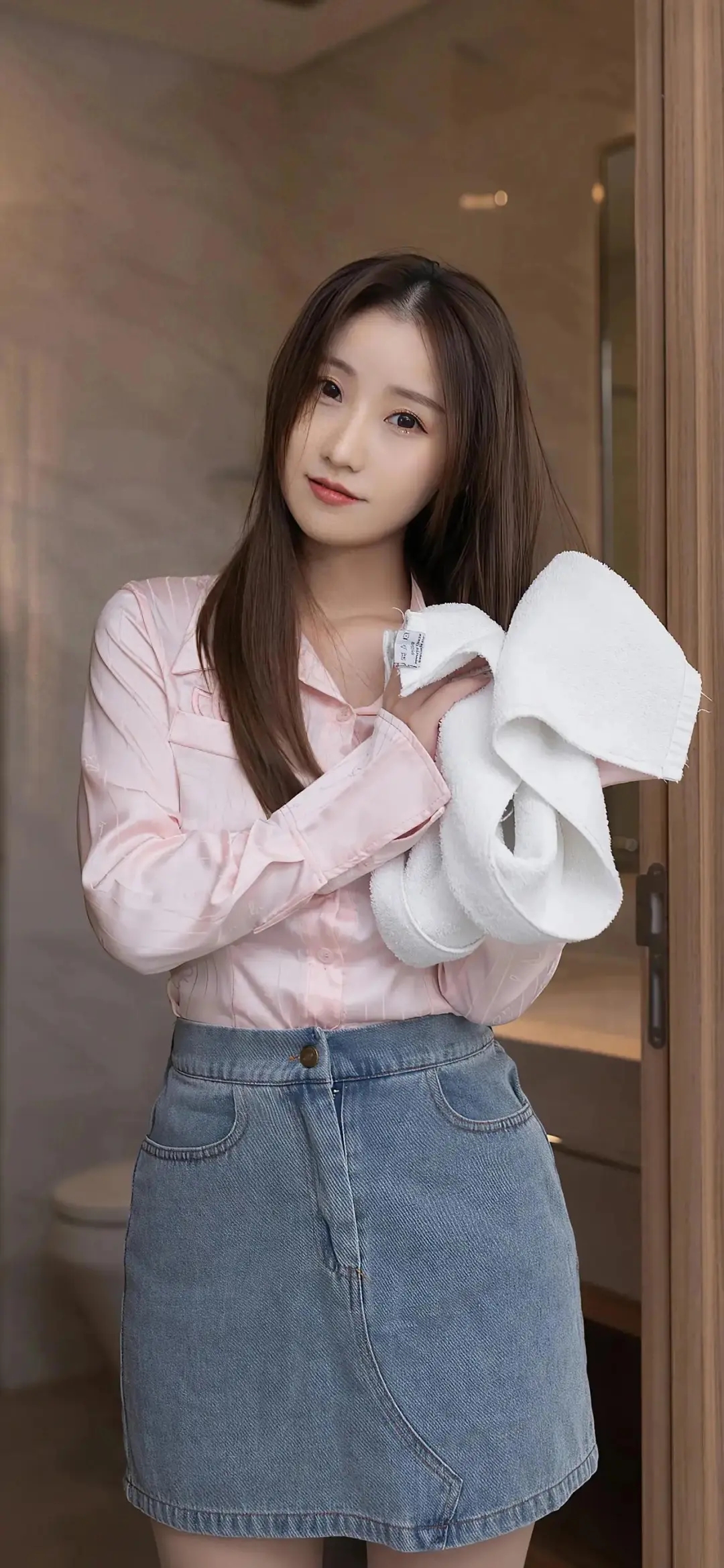 美女包臀裙，曲线真诱人