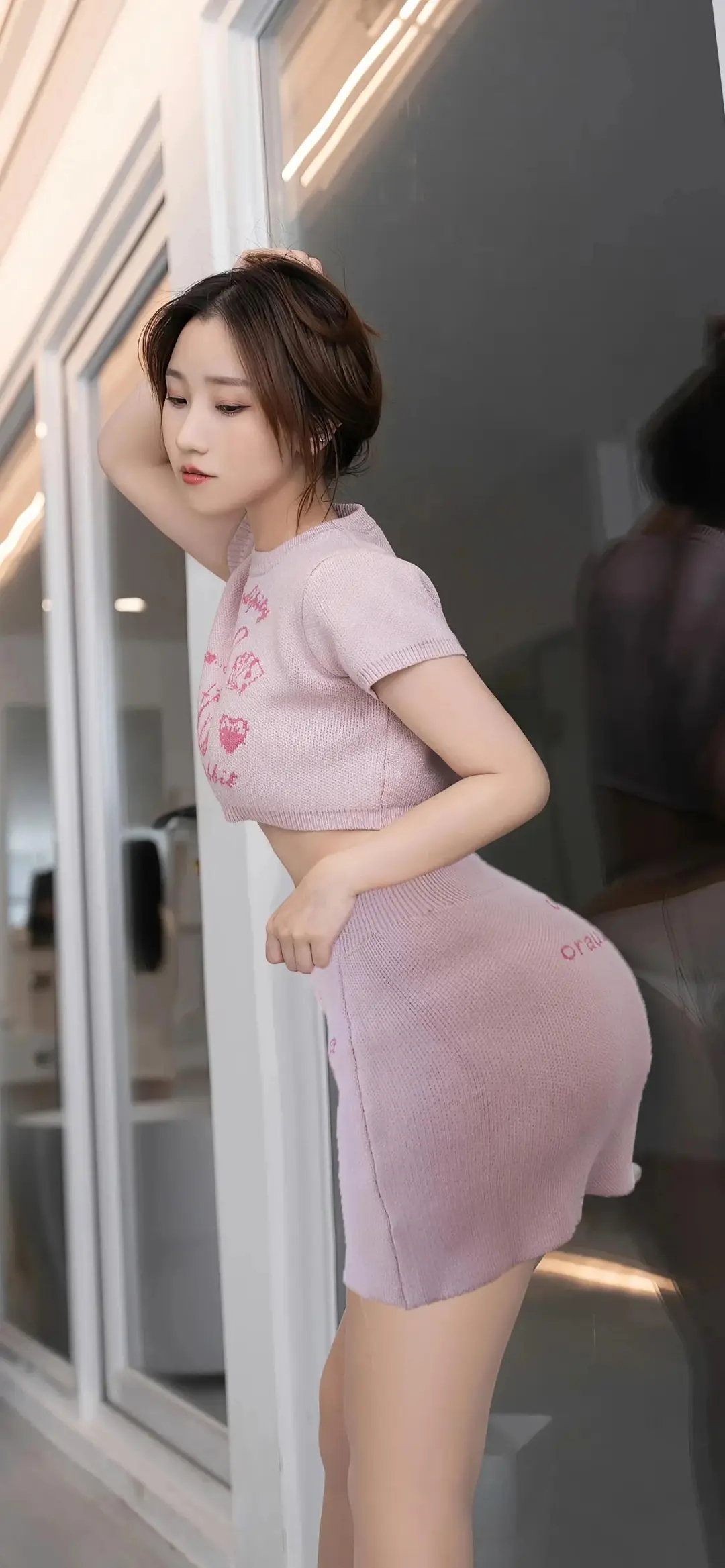 美女包臀裙，曲线真诱人