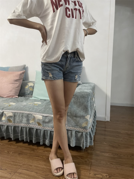 亚洲美女，不漏点，微漏点 2025092101