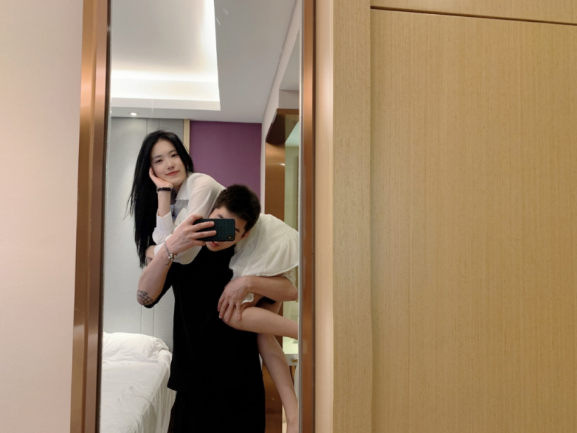 亚洲美女，不漏点，微漏点 2025092101