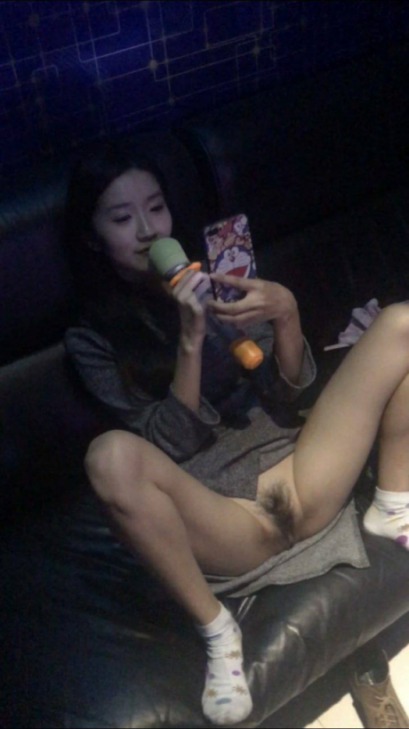 亚洲美女，不漏点，微漏点 2025092101