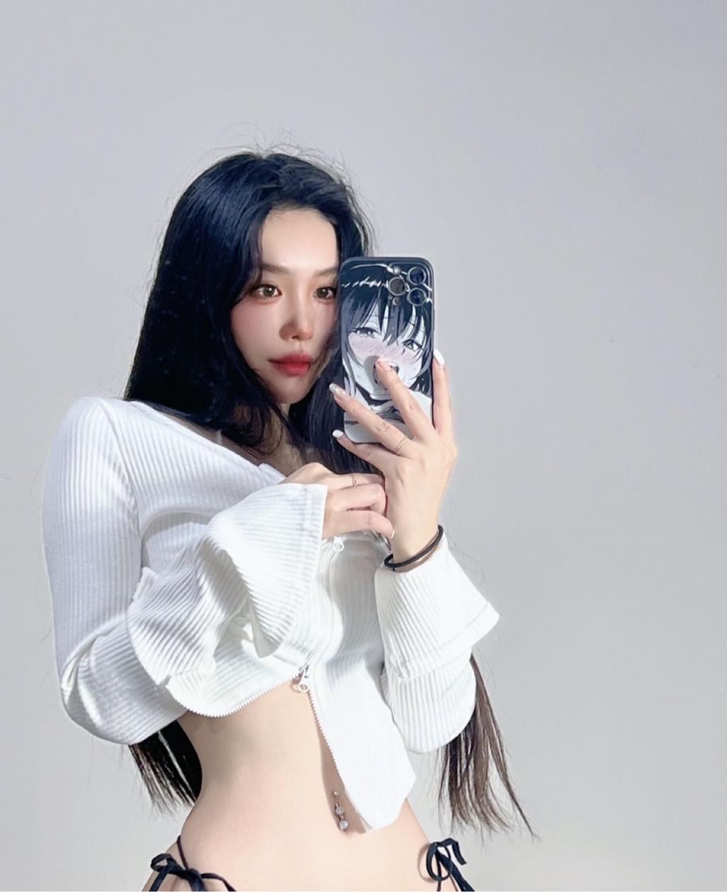 陈佩奇辣妹日记诱惑迷人 20250926