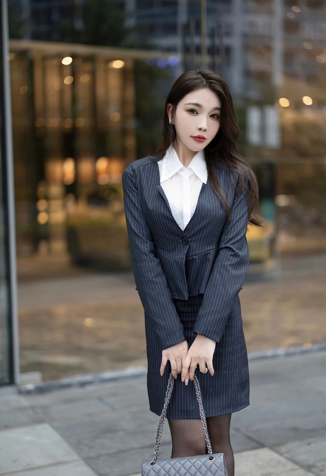 女秘书制服诱惑