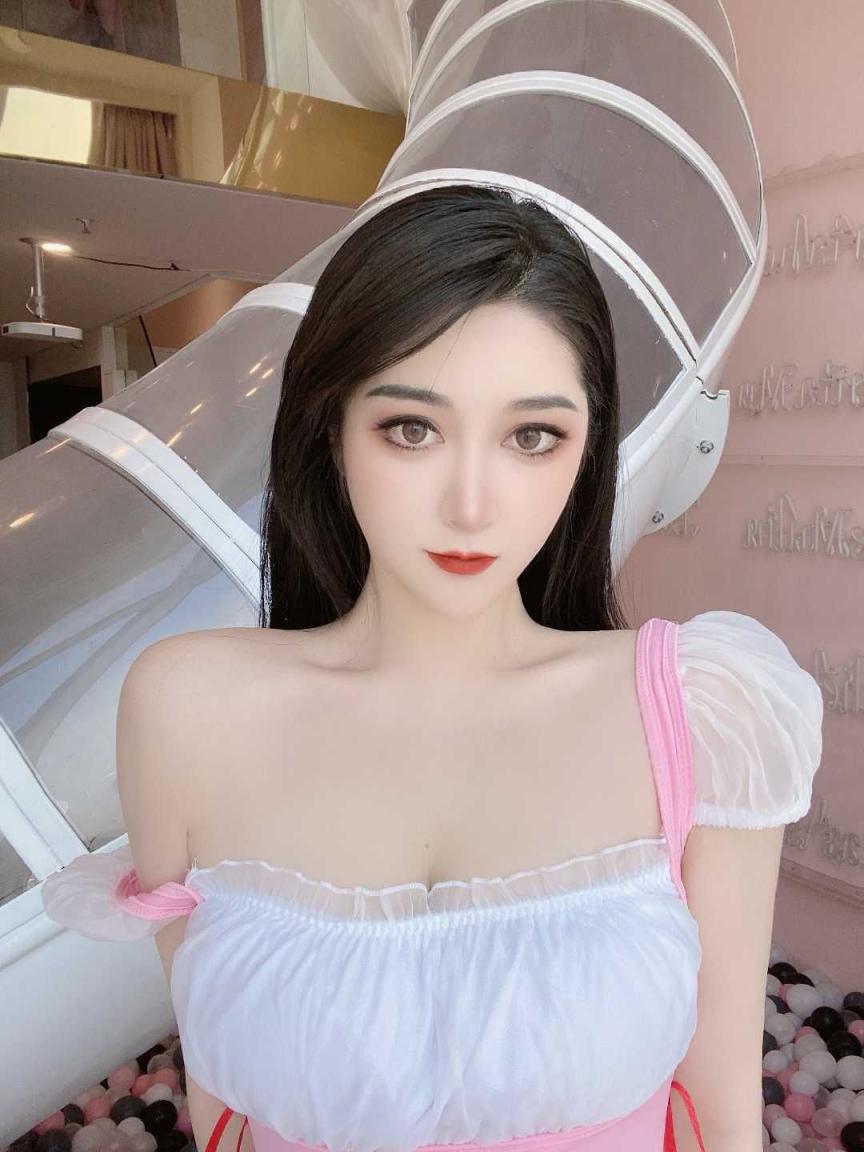 美女小王同学媚态极致[20250930]