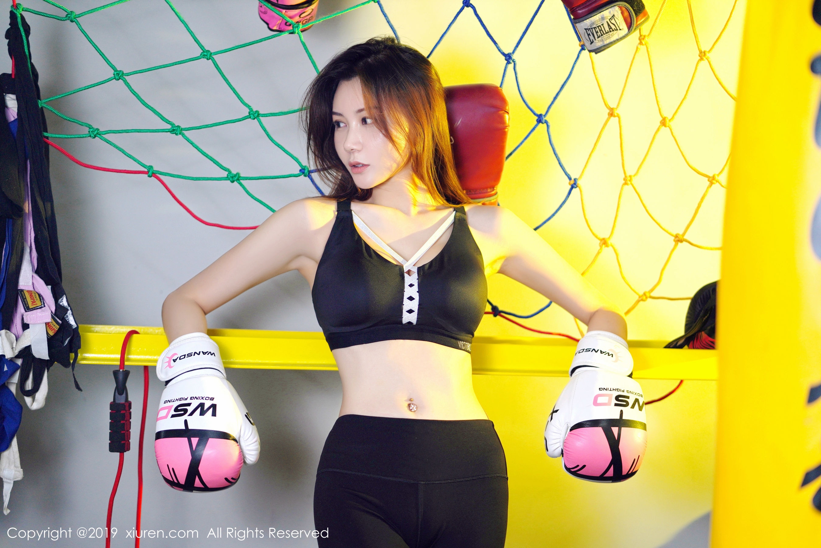 健身房里的女孩