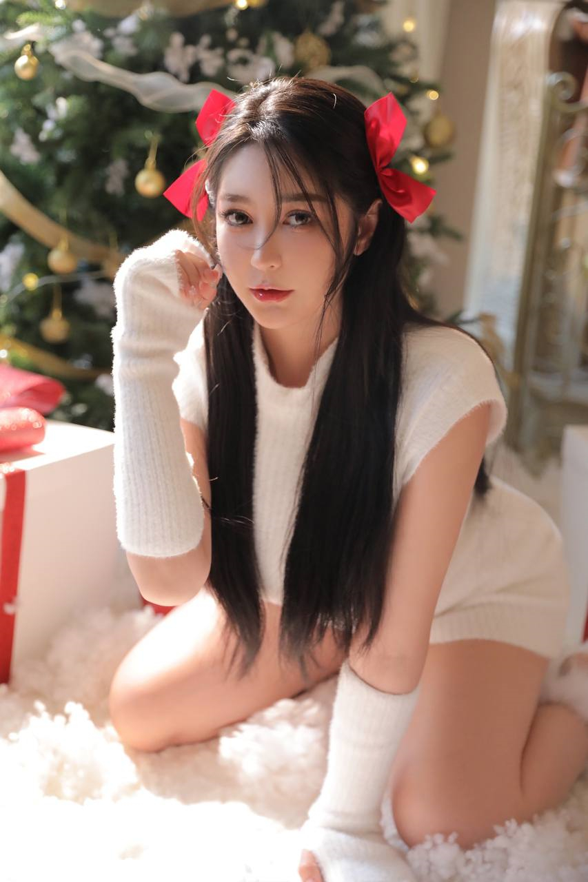 美女小王同学媚态极致[33P]