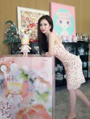 清纯可爱的美女姐姐