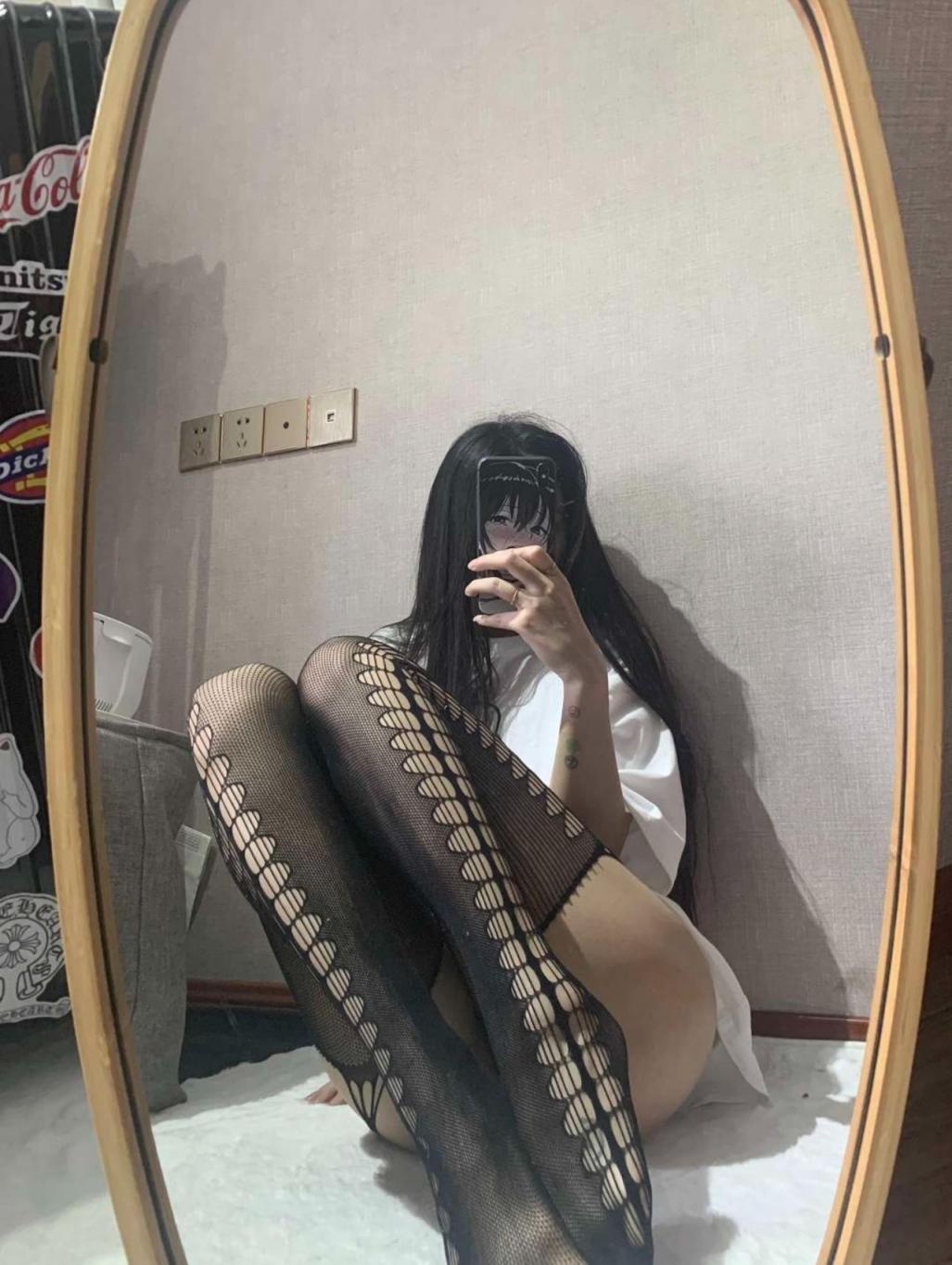 陈佩奇辣妹日记诱惑迷人[20251012]