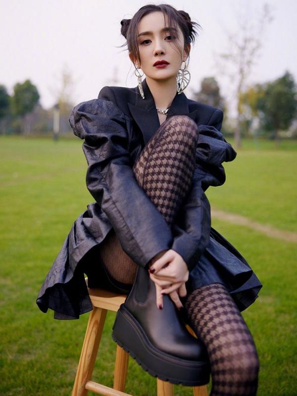 陈佩奇辣妹日记诱惑迷人[20251012]